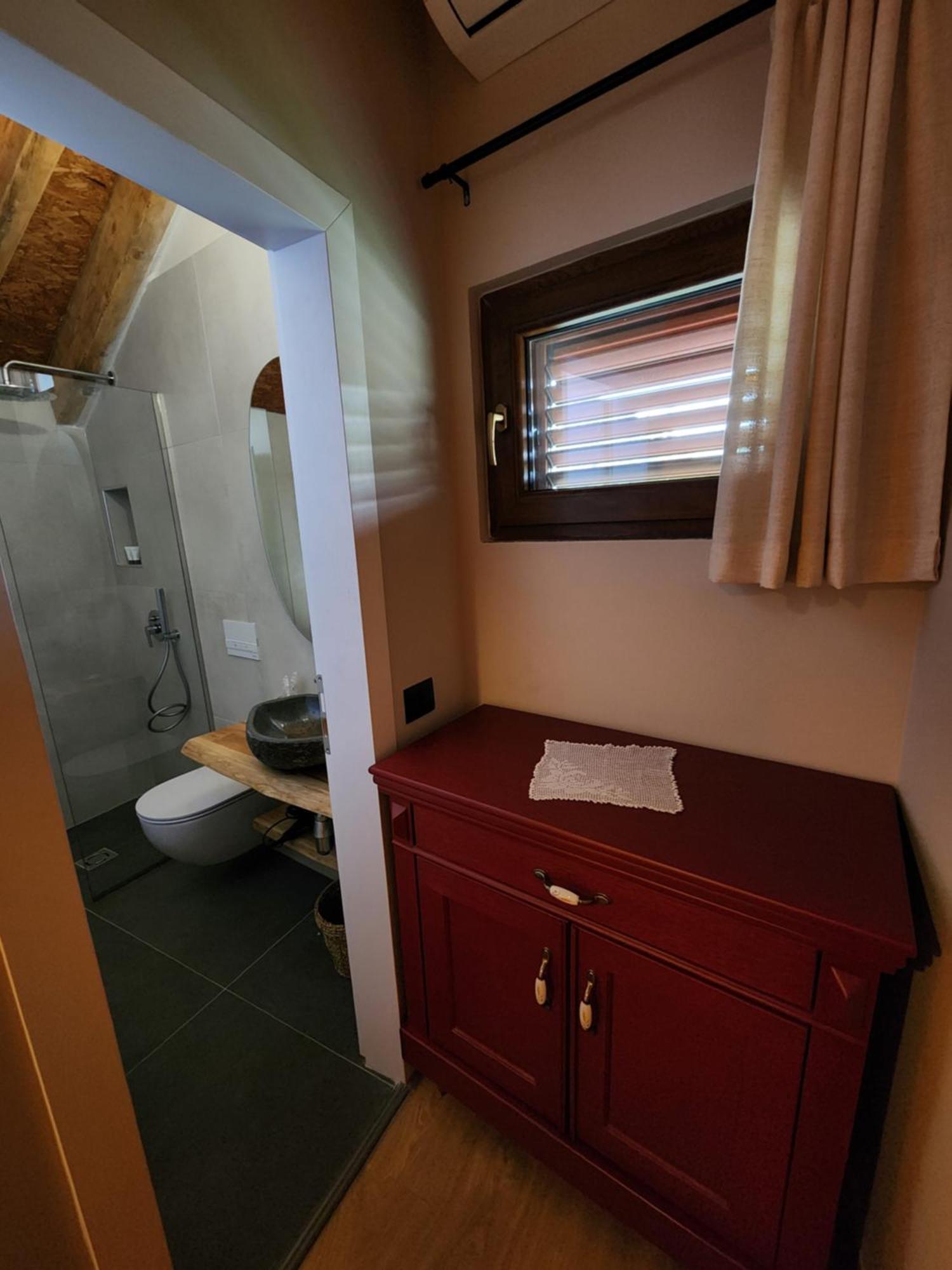 Guesthouse Te Avllia Kelcyre Dış mekan fotoğraf